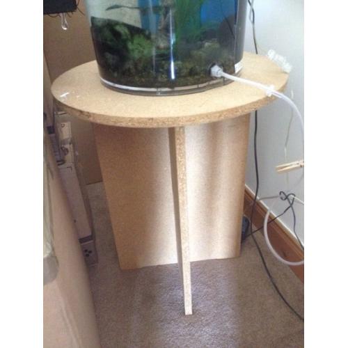 CHIPBOARD TABLES X 5