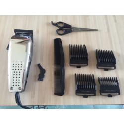 Hair clipper set in carry case - great condition