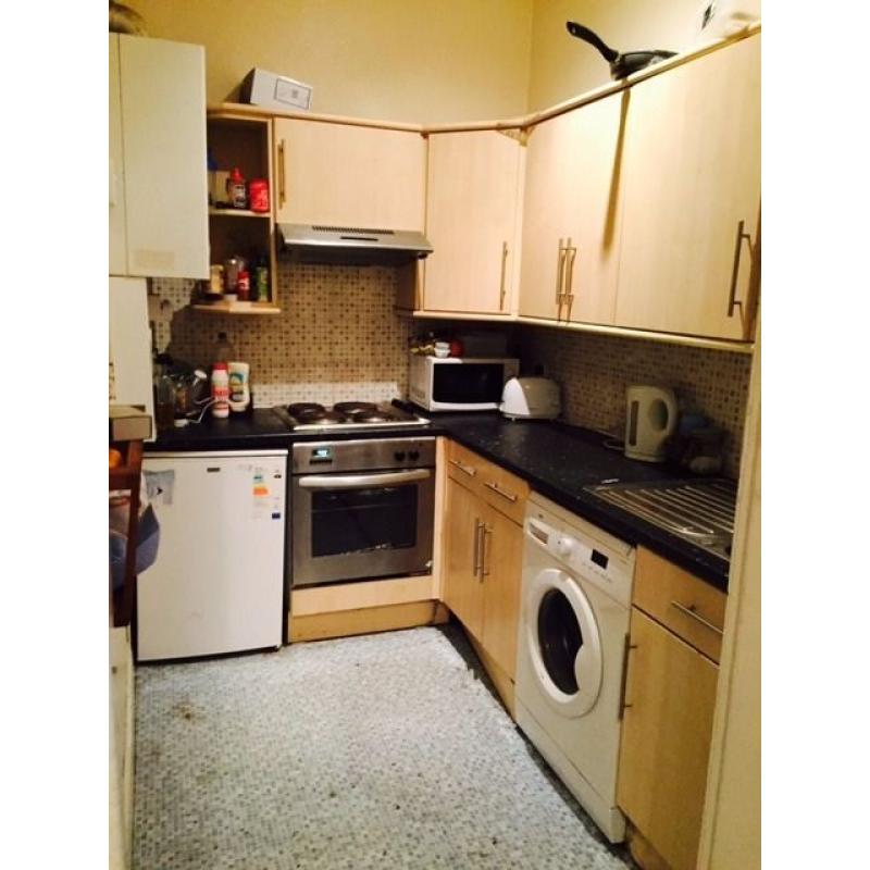 Spacious Room to rent for the Fringe festival