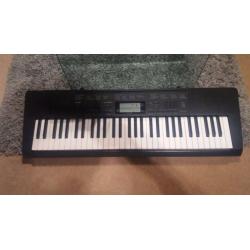 Casio CTK-3200 61key touch response keyboard