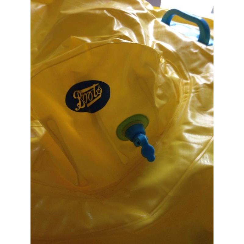 Baby - flotation seat for swimming
