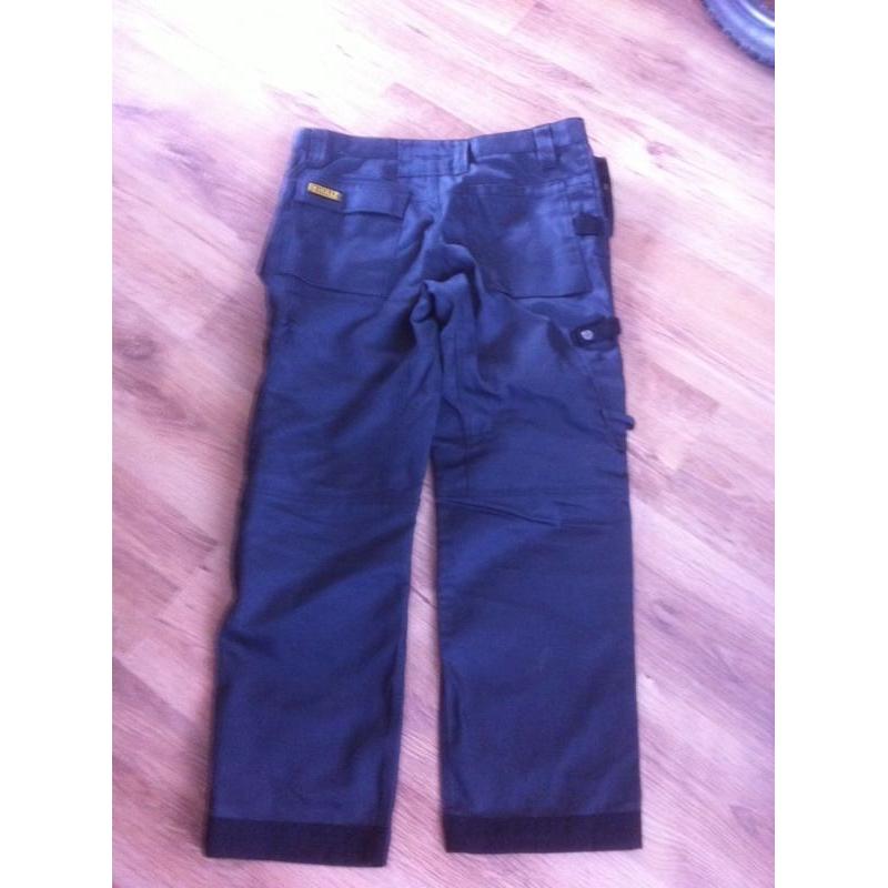 dewalt tradesman trousers
