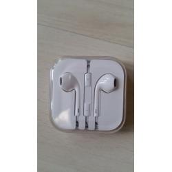 Iphone 6 original ear phone brand new unused fits other Apple products