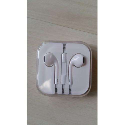 Iphone 6 original ear phone brand new unused fits other Apple products