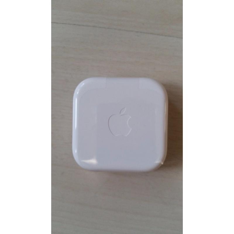 Iphone 6 original ear phone brand new unused fits other Apple products