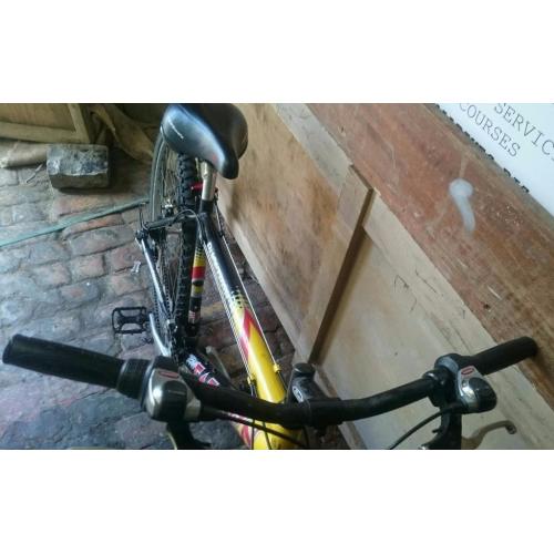 Rufftrax Saracen MTB 18 inch frame