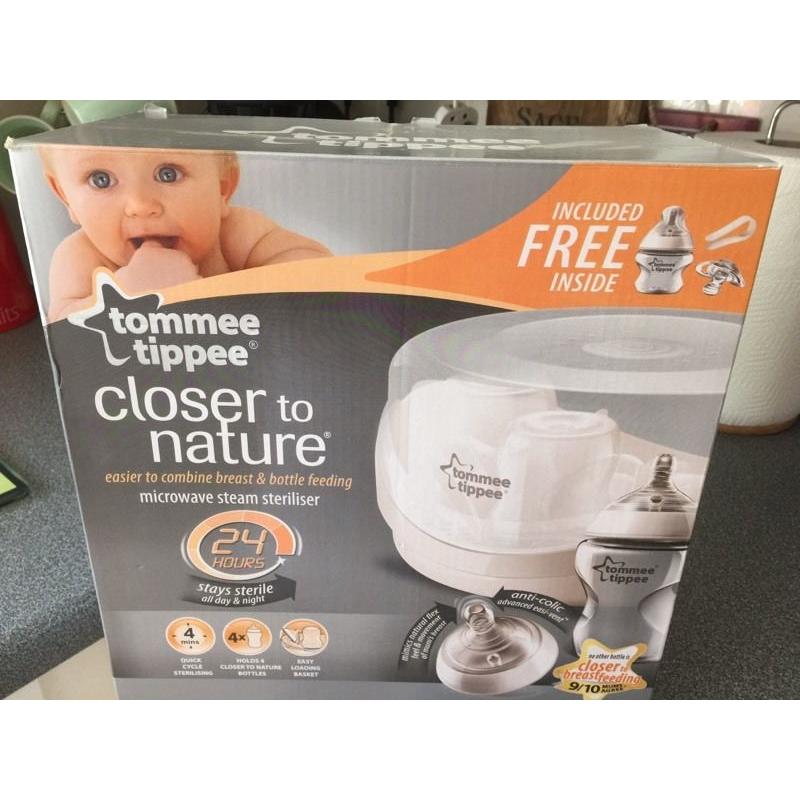 Tomme Tippee Microwave Steriliser