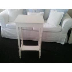 Lovely lamp or side table