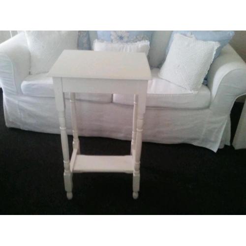 Lovely lamp or side table