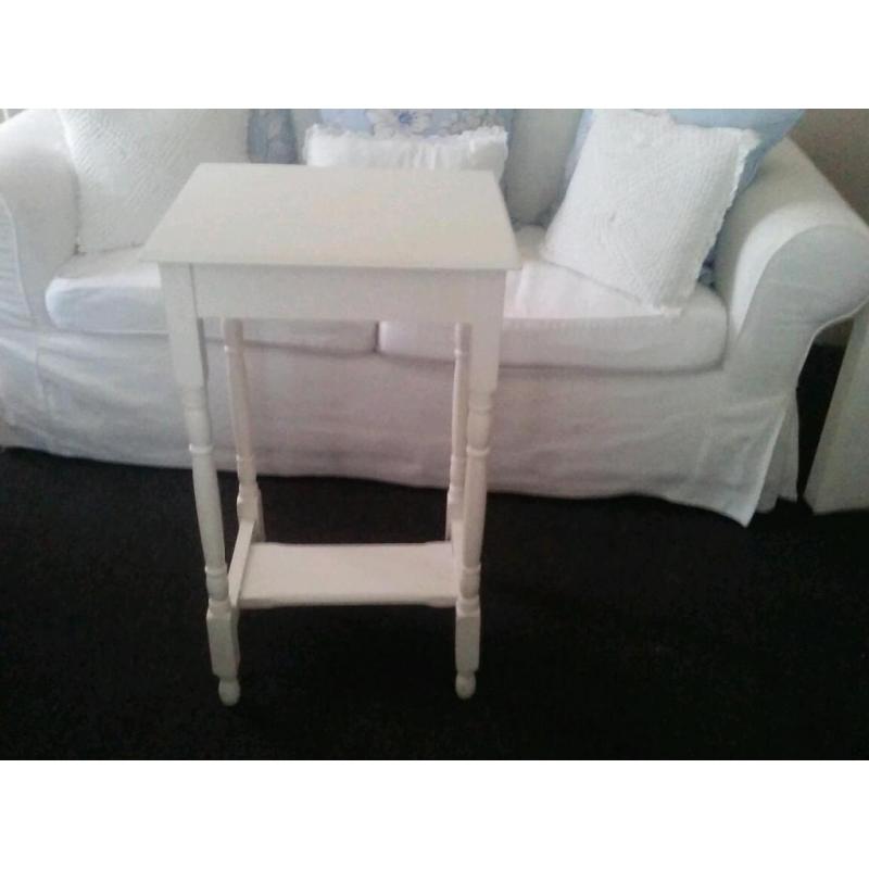 Lovely lamp or side table