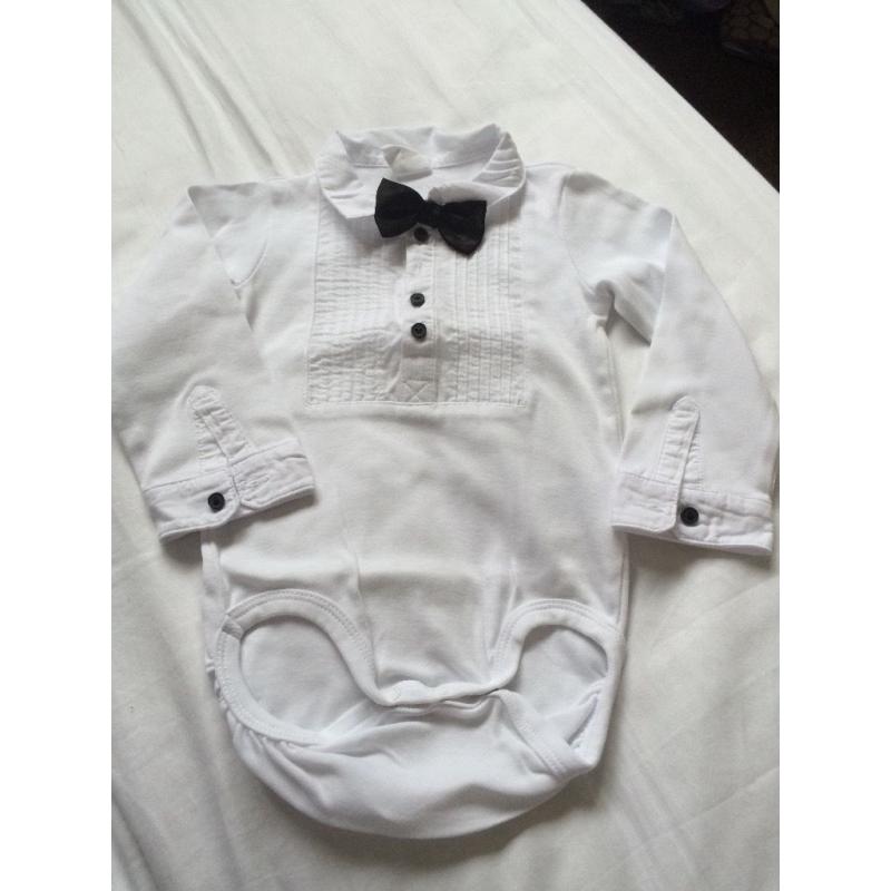 Bow tie bodysuit+trousers excellent condition
