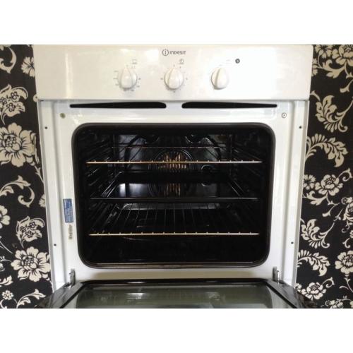 Indesit slot in oven