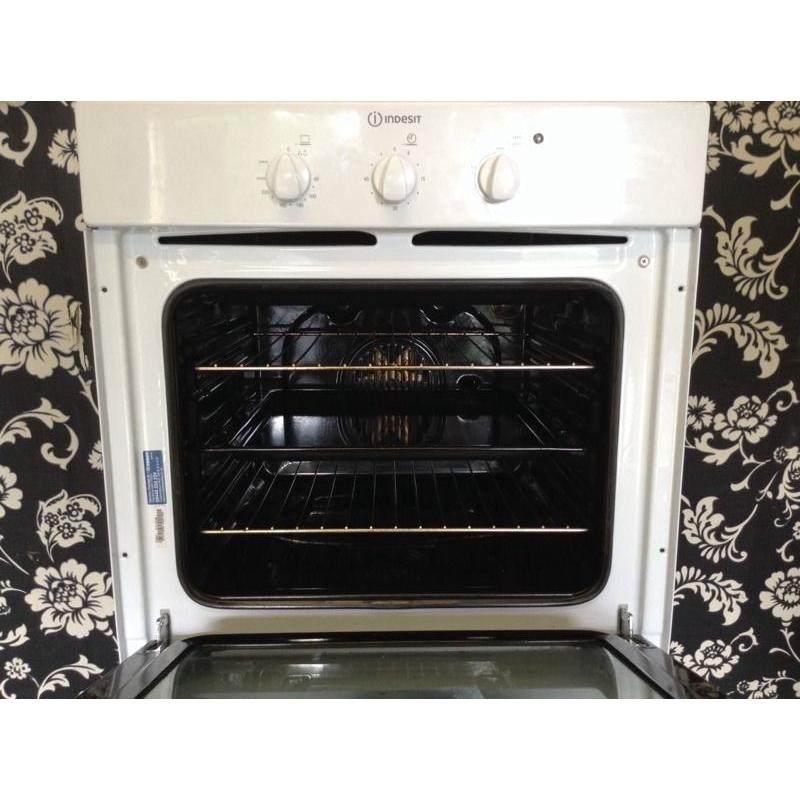 Indesit slot in oven