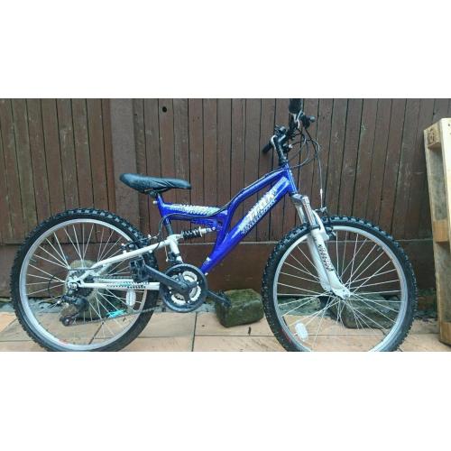 Boys mountain bike 24"