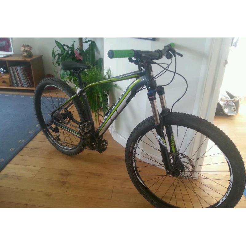 Specialized hardtail MTB