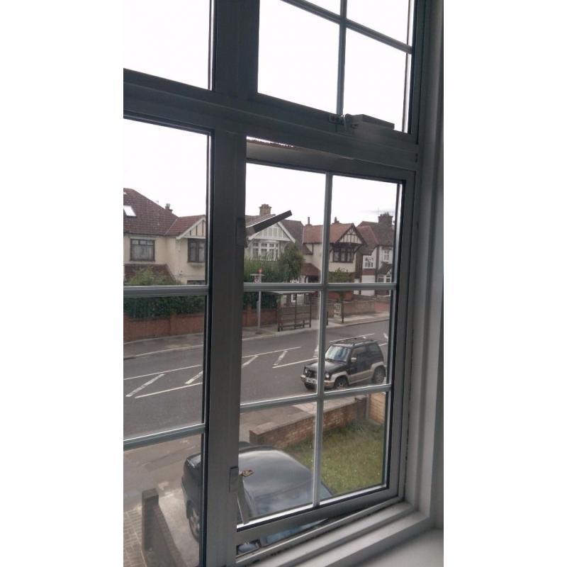 Aluminium Double glazed window 101cm wide, 134cm high
