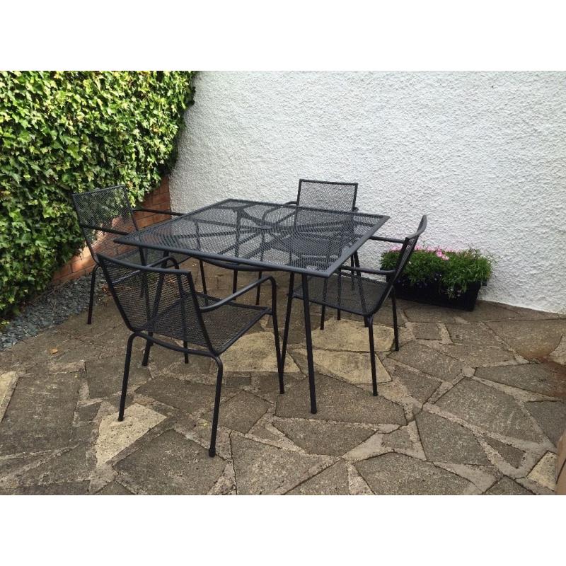 4 Seater Patio Dining Set - Brand New!