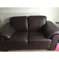 NATUZZI: Quality brown leather 3 & 2 seater sofas