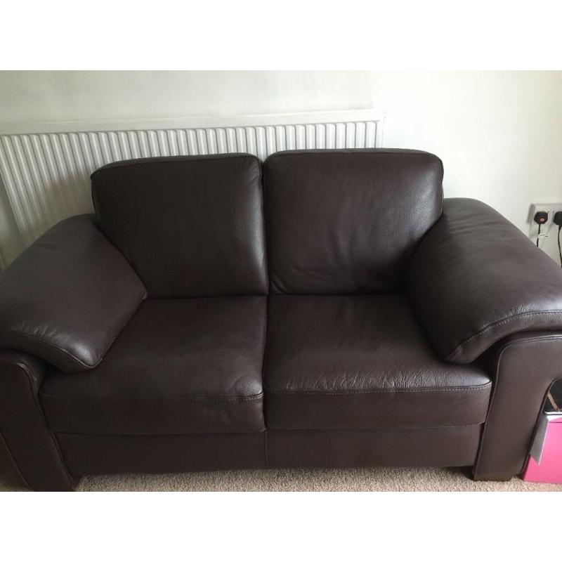 NATUZZI: Quality brown leather 3 & 2 seater sofas