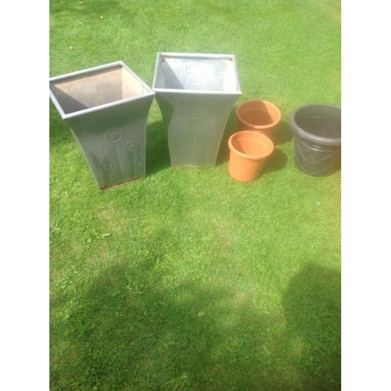 Garden pots