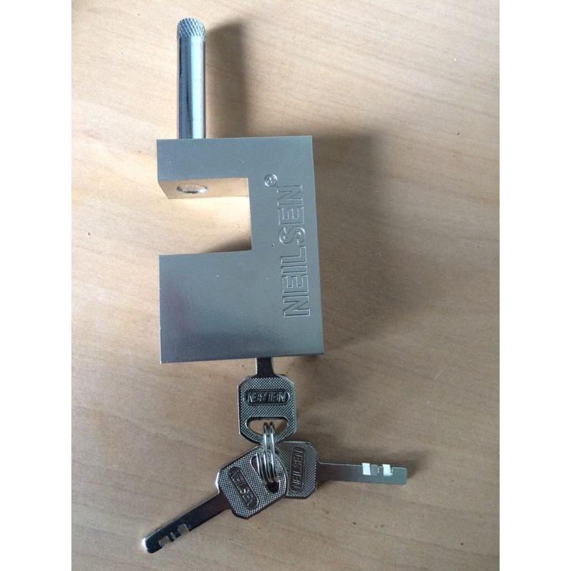 2x BRAND NEW 70MM HEAVY DUTY SHUTTER OR CONTAINER PADLOCK