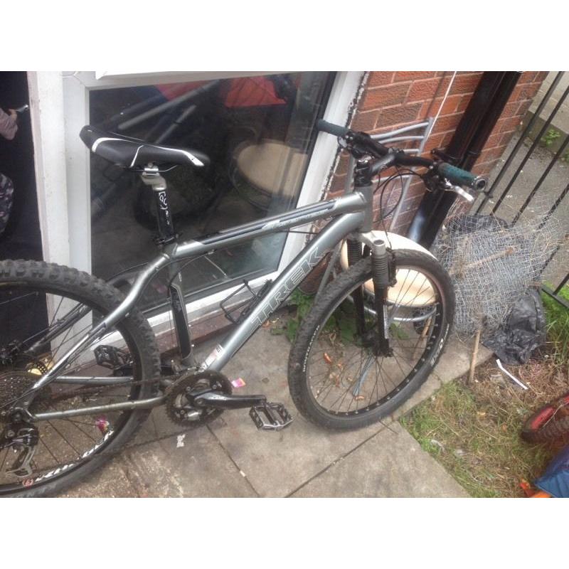 Trek 4 series