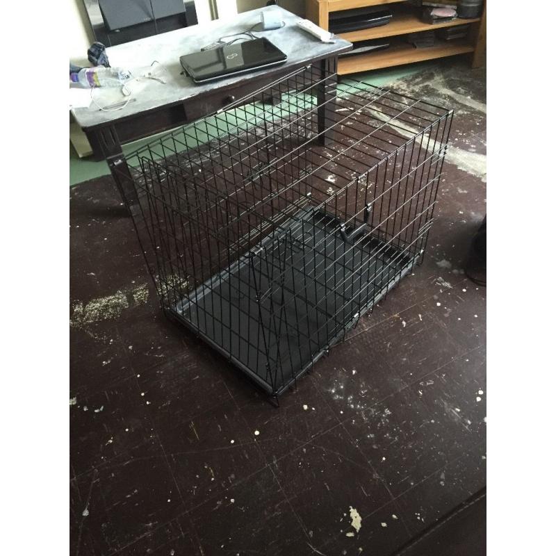 Medium dog crate/cage