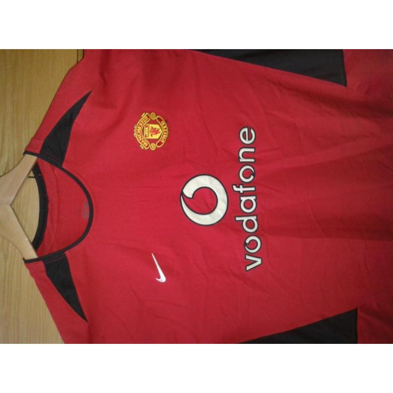 signed Manchester United memorabilia