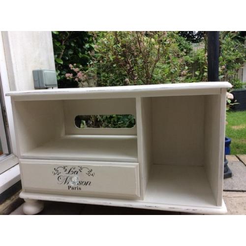 Annie Sloan white tv unit shabby chic
