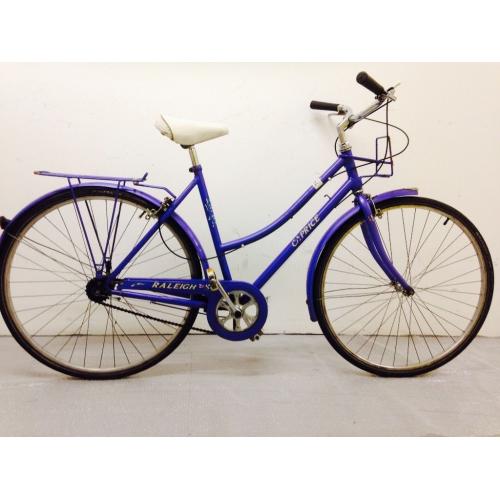 Raleigh Caprice City Bike.. three speed hub breaks Excellent used Condition