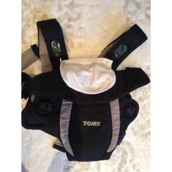 Baby carrier tomy