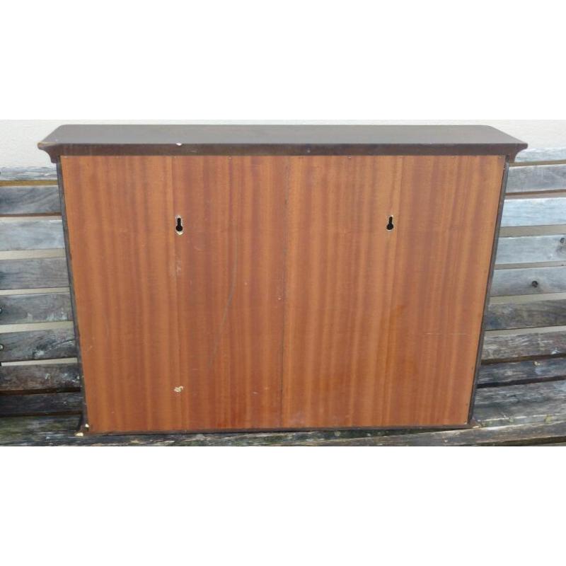 Bathroom cabinet