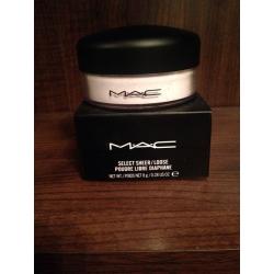 Mac morphe eyshadow lipstick makeup contour powder skinfinish prep and prime