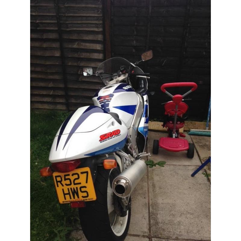 Suzuki 750 SRAD- ELECTRONIC FUEL INJECTION