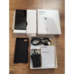 Sony Xperia Z5 Compact in Graphite Black