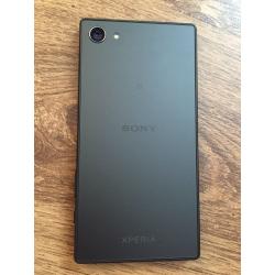 Sony Xperia Z5 Compact in Graphite Black