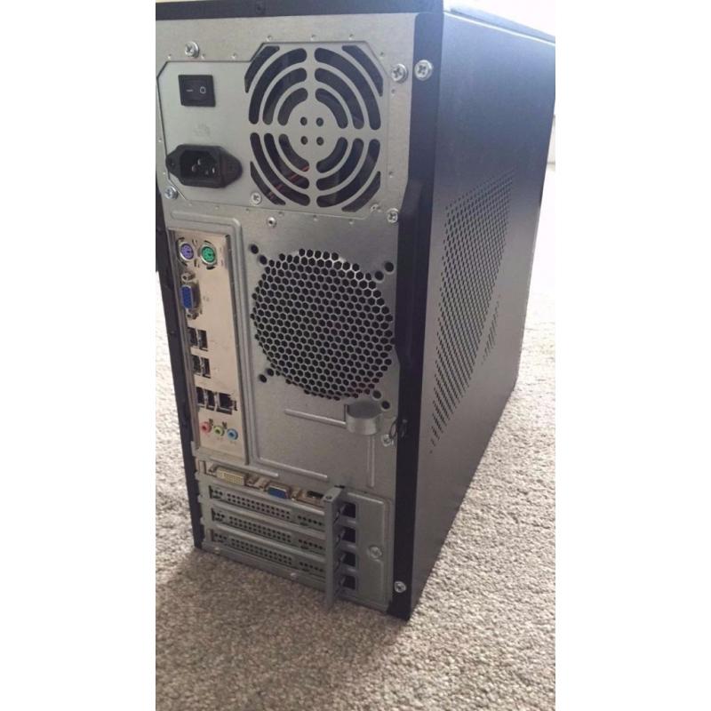 Advent DT2111 All-Round Desktop PC
