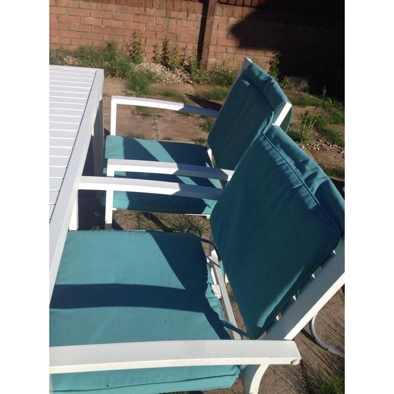 Garden table & chair