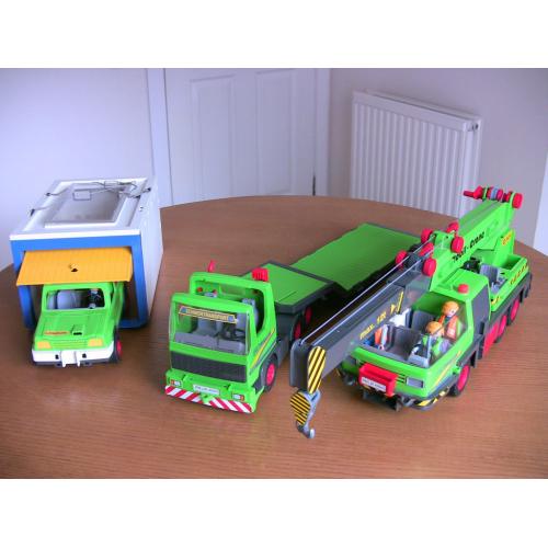 Playmobil Vintage Mobile Crane.
