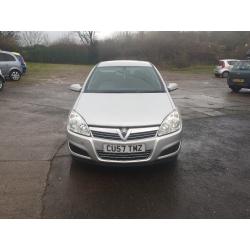 VAUXHALL ASTRA LIFE TURBO DIESEL 1.3cc 6 speed 90bhp 5 door h/back 57/2008 2 former keepers 71k m.o.