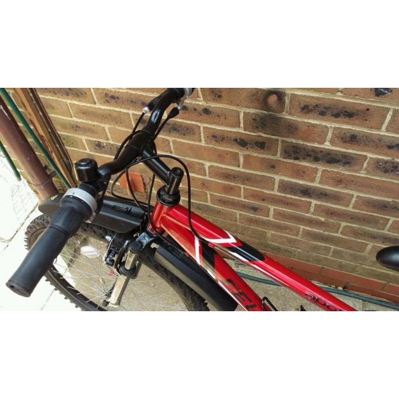 Almost new hardly used mountain bike