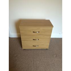 Chest of Drawers - Excellent Condition