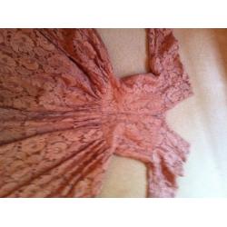 vintage tea-coloured lace dress small 10/12 ample seams for alterations