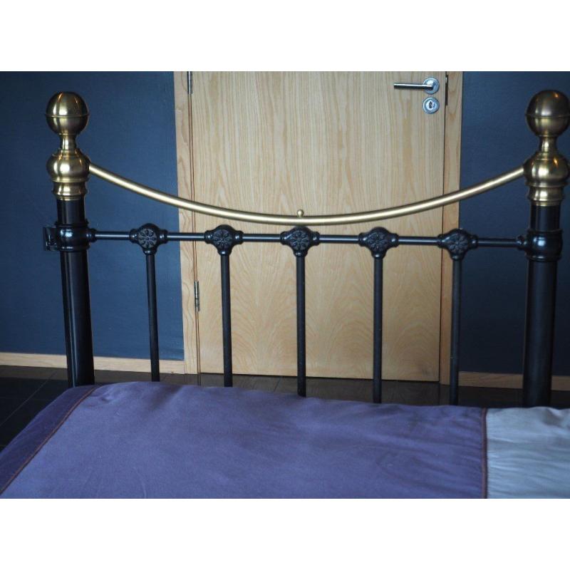 Victorian Style Bed Head