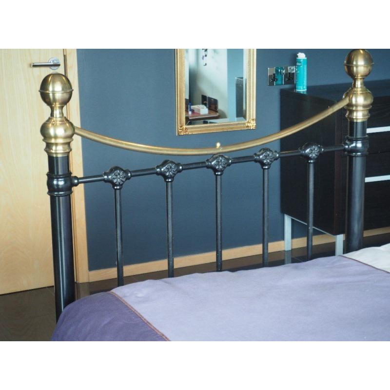 Victorian Style Bed Head