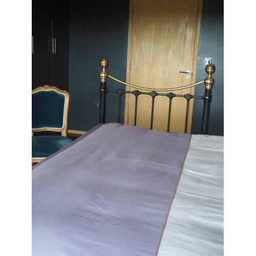 Victorian Style Bed Head