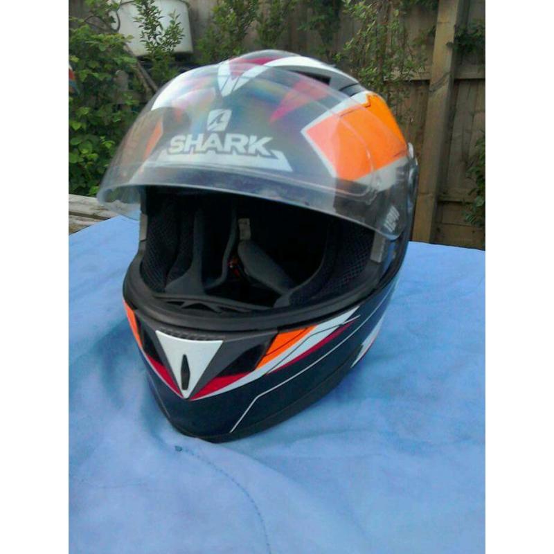 SHARK Model (S 700 S) Motorcycle Helmet, Size Small (55/56)