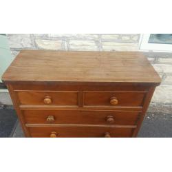 Victorian chest of drawers
