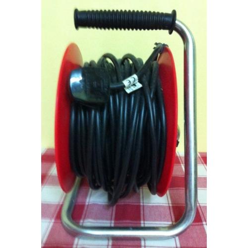 MASTERPLUG 4 SOCKET 25 METRE CABLE REEL ( NEW, BOXED )