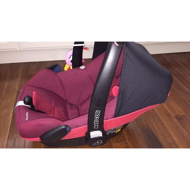 Maxi Cosi Pebble Plus in Robin Red